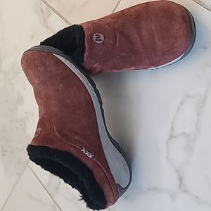 Merrells Slip Ons Women Size 9.5